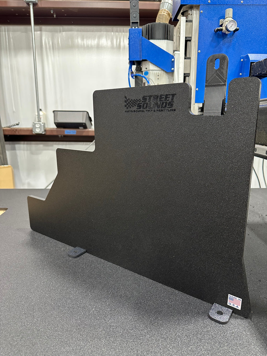 2009-2014 Ford F150 amp rack