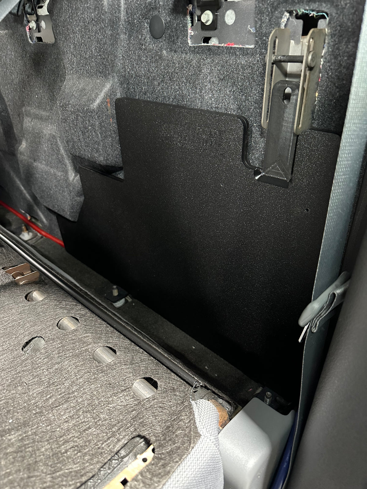 2009-2014 Ford F150 amp rack