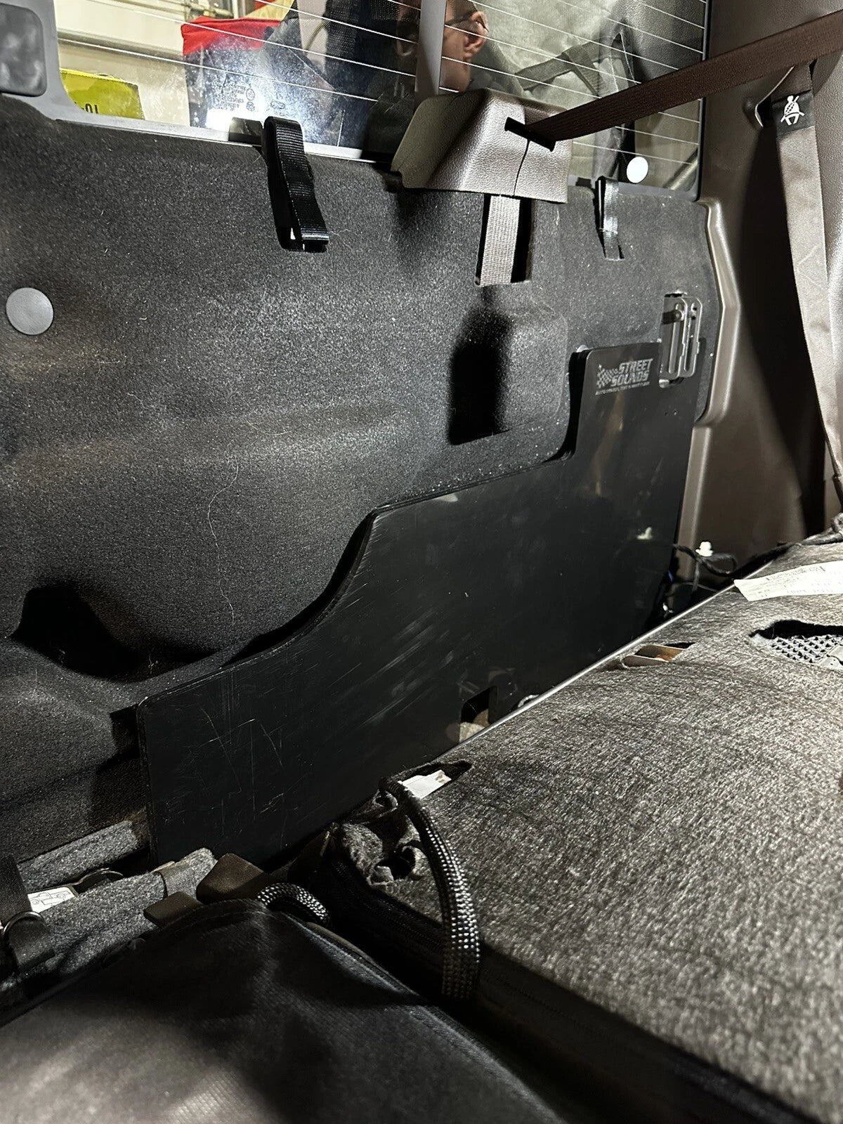 Ford F-150 / Super Duty Large Rear-Seat Amp Rack - Street Sounds